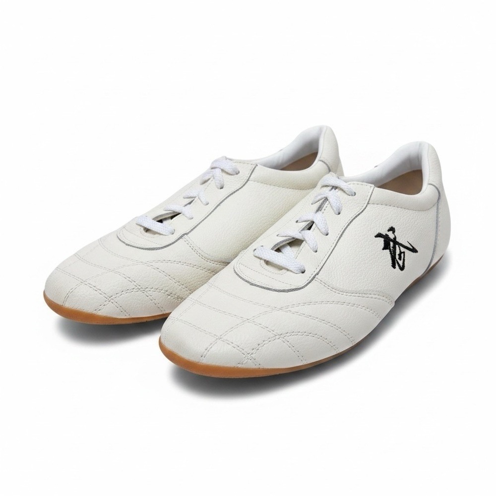 Uni sex White Athletic Lace-Up Sneakers with Gum Sole